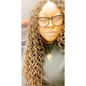 Meet your Posher, Ti-ana kerra